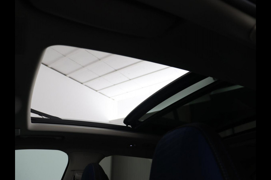 Lynk & Co 01 1.5 Plug In | Panoramadak | Infinity by Harman | Camera | Adaptive cruise | Stoelverwarming | Carplay | Memory | Full LED | PHEV