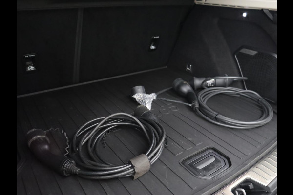 Lynk & Co 01 1.5 Plug In | Panoramadak | Infinity by Harman | Camera | Adaptive cruise | Stoelverwarming | Carplay | Memory | Full LED | PHEV