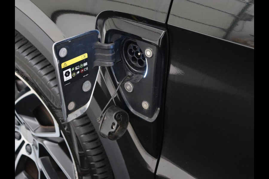 Lynk & Co 01 1.5 Plug In | Panoramadak | Infinity by Harman | Camera | Adaptive cruise | Stoelverwarming | Carplay | Memory | Full LED | PHEV