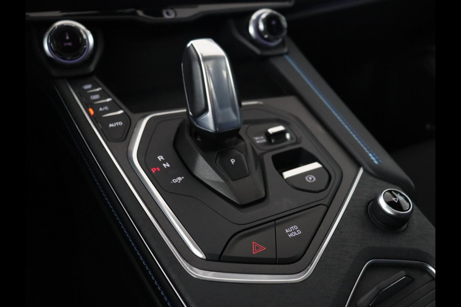 Lynk & Co 01 1.5 Plug In | Panoramadak | Infinity by Harman | Camera | Adaptive cruise | Stoelverwarming | Carplay | Memory | Full LED | PHEV