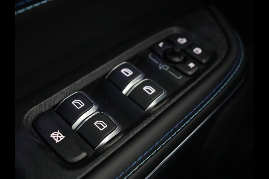 Lynk & Co 01 1.5 Plug In | Panoramadak | Infinity by Harman | Camera | Adaptive cruise | Stoelverwarming | Carplay | Memory | Full LED | PHEV