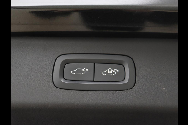 Lynk & Co 01 1.5 Plug In | Panoramadak | Infinity by Harman | Camera | Adaptive cruise | Stoelverwarming | Carplay | Memory | Full LED | PHEV