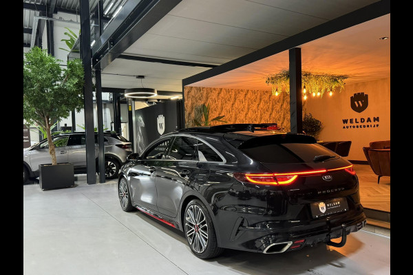 Kia ProCeed 1.6 T-GDI GT Garantie Trekhaak Pano Memory Camera Carplay StuurVW StoelVW Blindspot Elek Achterklep Navi Led Rijklaar