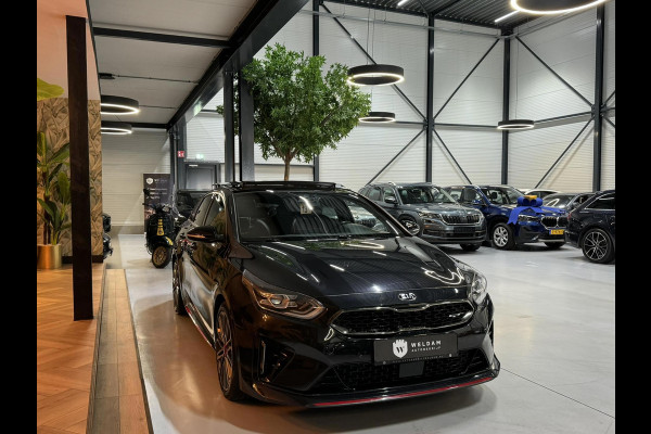 Kia ProCeed 1.6 T-GDI GT Garantie Trekhaak Pano Memory Camera Carplay StuurVW StoelVW Blindspot Elek Achterklep Navi Led Rijklaar
