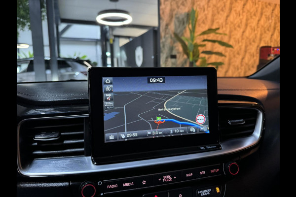 Kia ProCeed 1.6 T-GDI GT Garantie Trekhaak Pano Memory Camera Carplay StuurVW StoelVW Blindspot Elek Achterklep Navi Led Rijklaar