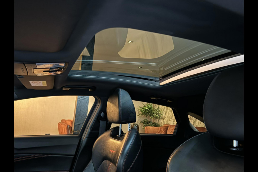 Kia ProCeed 1.6 T-GDI GT Garantie Trekhaak Pano Memory Camera Carplay StuurVW StoelVW Blindspot Elek Achterklep Navi Led Rijklaar