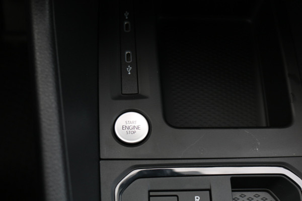 Volkswagen Caddy 2.0 TDI 120pk Automaat Led Airco Camera Black Edition