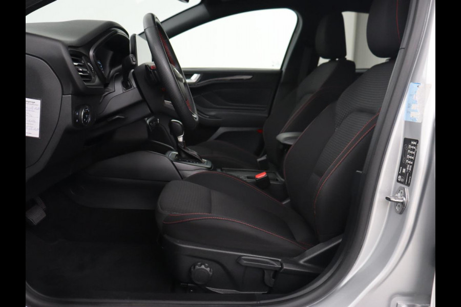 Ford Focus 1.0 EcoBoost ST Line | Stoelverwarming | Camera | Carplay | Full LED | Climate control | Parkeerhulp | Cruise control | Bluetooth