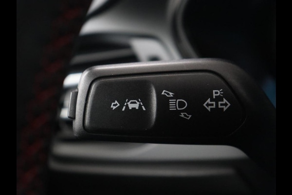 Ford Focus 1.0 EcoBoost ST Line | Stoelverwarming | Camera | Carplay | Full LED | Climate control | Parkeerhulp | Cruise control | Bluetooth