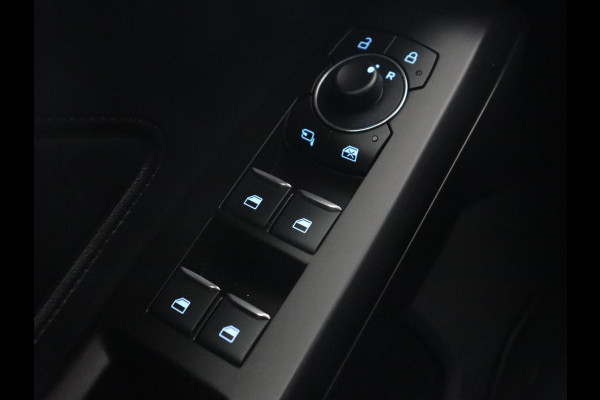 Ford Focus 1.0 EcoBoost ST Line | Stoelverwarming | Camera | Carplay | Full LED | Climate control | Parkeerhulp | Cruise control | Bluetooth