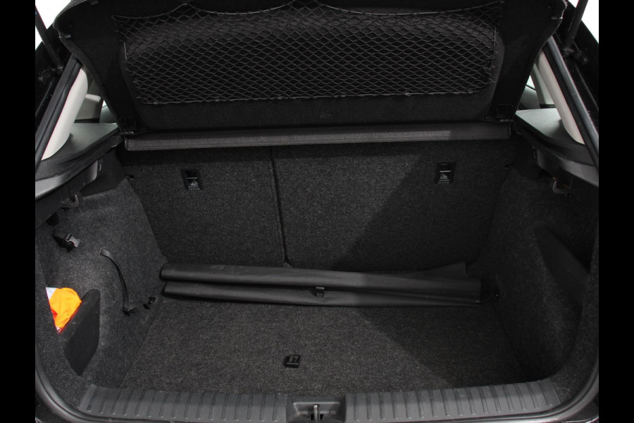 Škoda Kamiq 1.0 TSI 110pk DSG Tour de France Navigatie Apple Carplay/Android Auto Cimate Control Camera Parkeer sensoren Led Adaptive Cruise Control