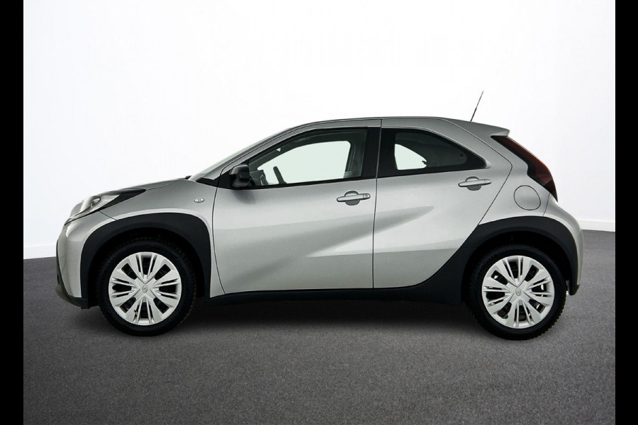 Toyota Aygo X 1.0 VVT-i MT Play Airco Navi Carplay PDC + Camera Achter Cruise Control