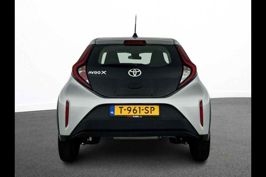 Toyota Aygo X 1.0 VVT-i MT Play Airco Navi Carplay PDC + Camera Achter Cruise Control