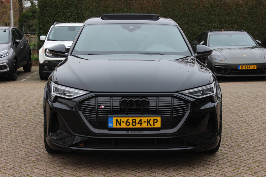 Audi e-tron Sportback S quattro 95 kWh / Panoramadak / Camera / RS Seats / 21'' / B&O / Intr.voorverwarming / Luchtvering / Matrix LED / CarPlay / Stoelverwarming / DAB / ACC