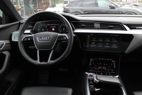 Audi e-tron Sportback S quattro 95 kWh / Panoramadak / Camera / RS Seats / 21'' / B&O / Intr.voorverwarming / Luchtvering / Matrix LED / CarPlay / Stoelverwarming / DAB / ACC