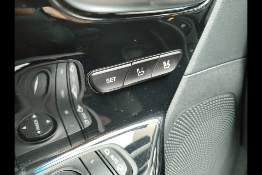 Kia e-Niro ExecutiveLine 64kWh Leer Elek.Stoel+Memory Warmtepomp Pdc Navi Ecc Camera Apple Carplay Android Auto Stoelverwarming+Koeling Stuurverwarming Lmv Privacy Glas DAB Vess Lane Assist Blind Spot 1e Eigenaar Origineel Nederlandse Auto Zeer compleet!