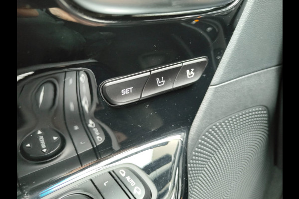 Kia e-Niro ExecutiveLine 64kWh Leer Elek.Stoel+Memory Warmtepomp Pdc Navi Ecc Camera Apple Carplay Android Auto Stoelverwarming+Koeling Stuurverwarming Lmv Privacy Glas DAB Vess Lane Assist Blind Spot 1e Eigenaar Origineel Nederlandse Auto Zeer compleet!