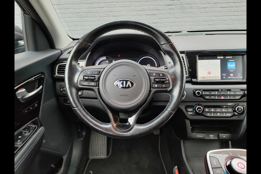 Kia e-Niro ExecutiveLine 64kWh Leer Elek.Stoel+Memory Warmtepomp Pdc Navi Ecc Camera Apple Carplay Android Auto Stoelverwarming+Koeling Stuurverwarming Lmv Privacy Glas DAB Vess Lane Assist Blind Spot 1e Eigenaar Origineel Nederlandse Auto Zeer compleet!
