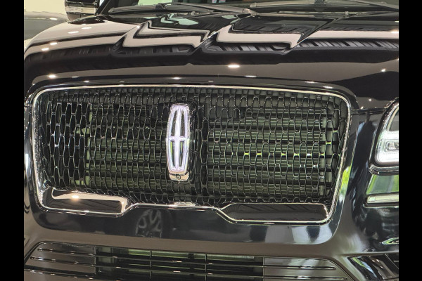 Lincoln Navigator 3.5L V6 Lang Black Label