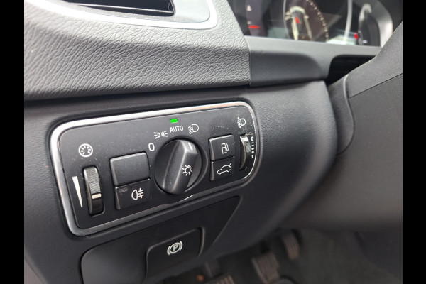 Volvo V60 2.0 T3 Momentum | Trekhaak 1600kg | Navi | Climate | Memory Seat | occasion