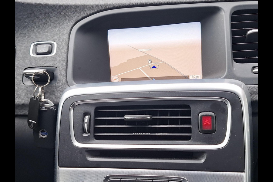 Volvo V60 2.0 T3 Momentum | Trekhaak 1600kg | Navi | Climate | Memory Seat | occasion