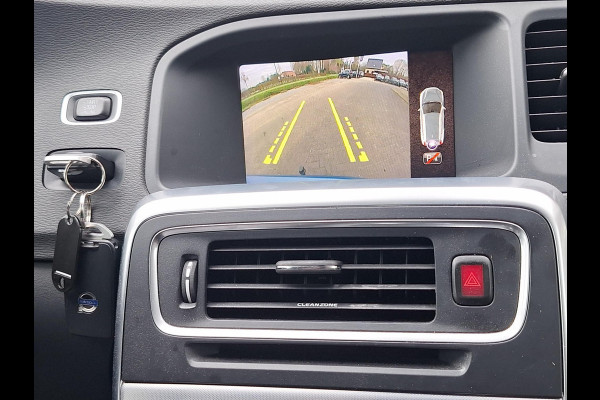 Volvo V60 2.0 T3 Momentum | Trekhaak 1600kg | Navi | Climate | Memory Seat | occasion