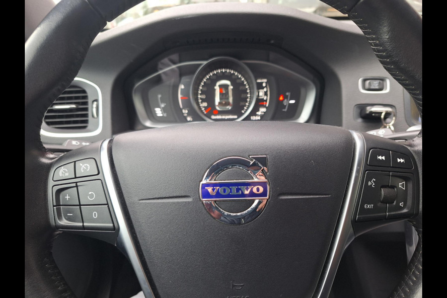 Volvo V60 2.0 T3 Momentum | Trekhaak 1600kg | Navi | Climate | Memory Seat | occasion