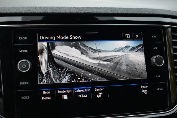 Volkswagen T-Roc R 2.0 TSI 300PK DSG 4MOTION R-SPORT LEDER/CAMERA/NAVI/VIRTUAL