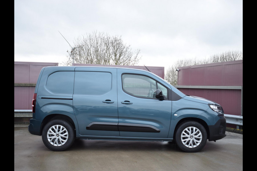 Fiat E-Doblò L1 50 kWh | 3-zitplaatsen | navigatie incl. Apple Carplay | Exterieur Pakket | Pakket Comfort | Pakket Drive Assist | Laadruimtebetimmering | Pakket Access & GO |