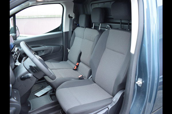 Fiat E-Doblò L1 50 kWh | 3-zitplaatsen | navigatie incl. Apple Carplay | Exterieur Pakket | Pakket Comfort | Pakket Drive Assist | Laadruimtebetimmering | Pakket Access & GO |