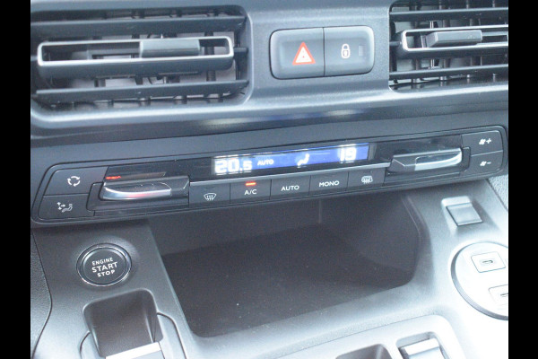 Fiat E-Doblò L1 50 kWh | 3-zitplaatsen | navigatie incl. Apple Carplay | Exterieur Pakket | Pakket Comfort | Pakket Drive Assist | Laadruimtebetimmering | Pakket Access & GO |