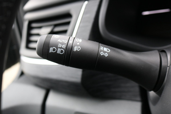 Renault Trafic 2.0 dCi 170pk DC Automaat Airco Facelift Black Edition