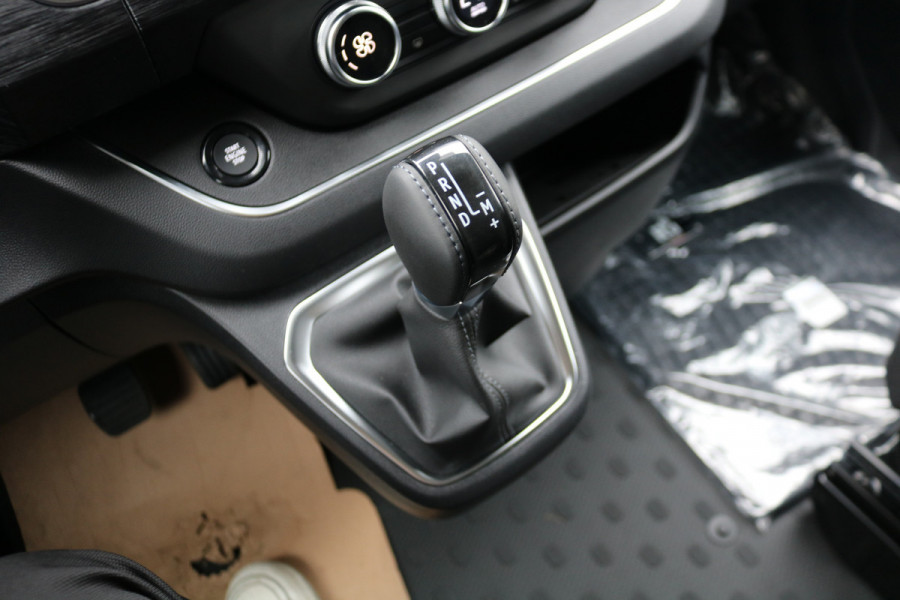 Renault Trafic 2.0 dCi 170pk DC Automaat Airco Facelift Black Edition