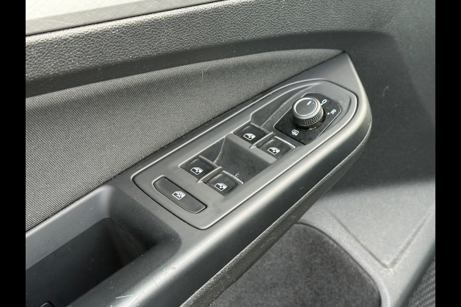 Volkswagen Golf 1.5 TSI Life Stoel en Stuurverw /Navi
