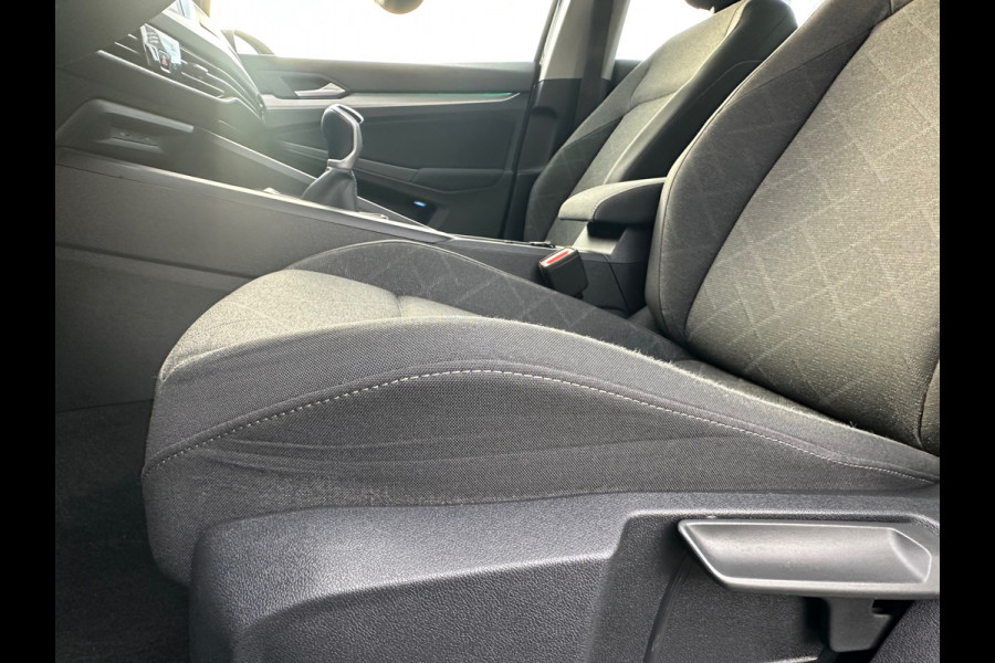 Volkswagen Golf 1.5 TSI Life Stoel en Stuurverw /Navi