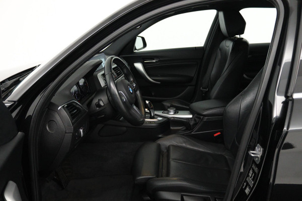 BMW 1-serie 118i Edition M Sport Shadow High Executive (STOELVERWARMING, ACHTERUITRIJCAMERA, PARKEERSENSOREN, DEALER ONDERHOUDEN)