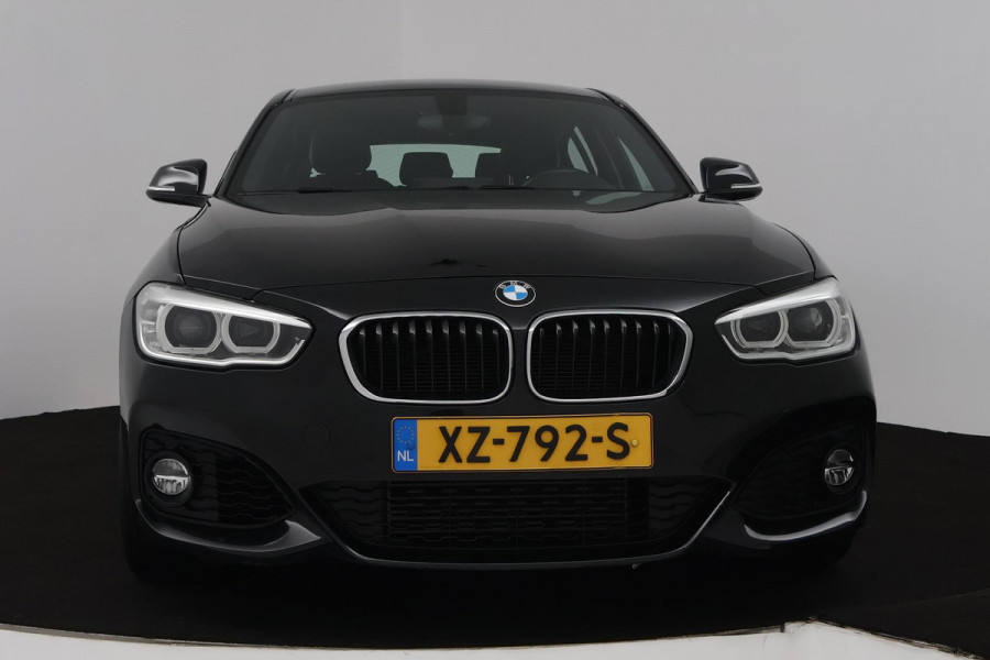 BMW 1-serie 118i Edition M Sport Shadow High Executive (STOELVERWARMING, ACHTERUITRIJCAMERA, PARKEERSENSOREN, DEALER ONDERHOUDEN)