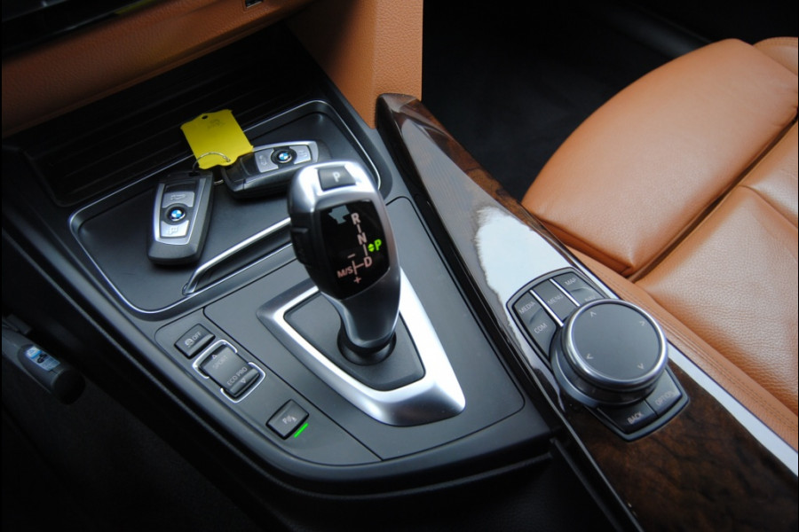 BMW 3 Serie 318i Lu.L Exec.|| NAP