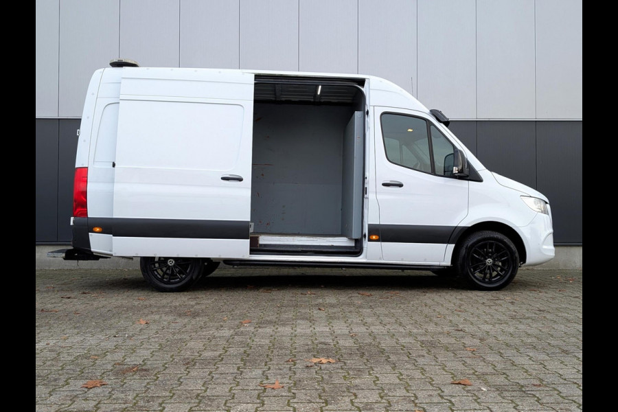 Mercedes-Benz Sprinter 316 160PK L2H2 3500KG TREKHAAK CRUISE CLIMATE M-BUX PARKEERSENSOREN CAMERA