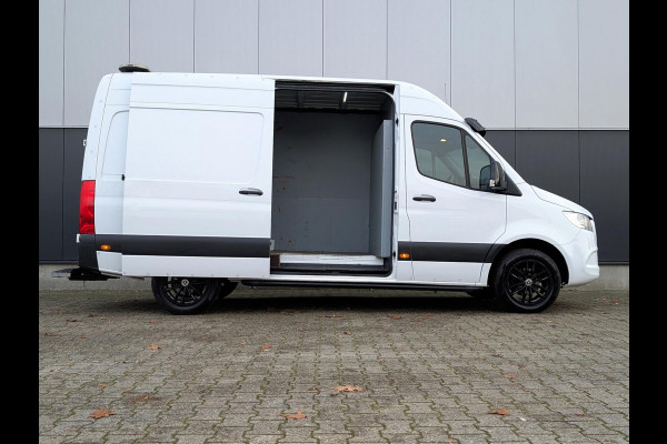 Mercedes-Benz Sprinter 316 160PK L2H2 3500KG TREKHAAK CRUISE CLIMATE M-BUX PARKEERSENSOREN CAMERA