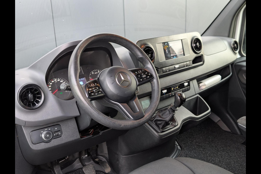 Mercedes-Benz Sprinter 316 160PK L2H2 3500KG TREKHAAK CRUISE CLIMATE M-BUX PARKEERSENSOREN CAMERA