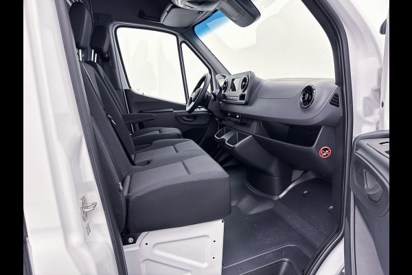 Mercedes-Benz Sprinter 317 1.9 Koelwagen L2H2 RWD Dag/Nacht koeling 24 Maanden Certified Garantie Kerstner Distronic Led