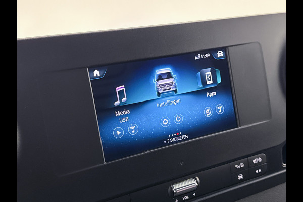 Mercedes-Benz Sprinter 317 1.9 Koelwagen L2H2 RWD Dag/Nacht koeling 24 Maanden Certified Garantie Kerstner Distronic Led