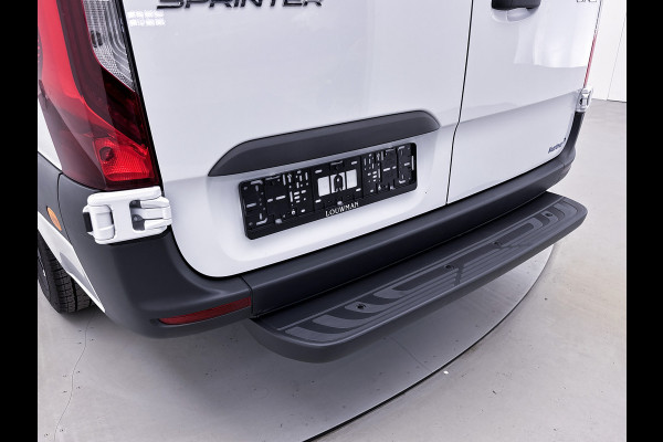 Mercedes-Benz Sprinter 317 1.9 Koelwagen L2H2 RWD Dag/Nacht koeling 24 Maanden Certified Garantie Kerstner Distronic Led