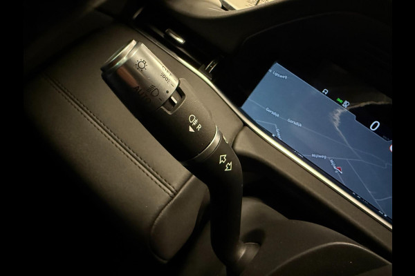 Land Rover Range Rover Evoque 1.5 P300e AWD BLACK-LINE NAVI/V-COCKPIT/LEDER/DAB/CARPLAY/LED/CAM/M-STOELEN///