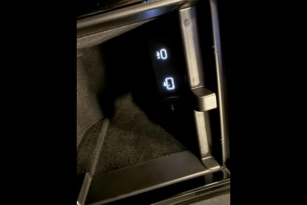 Land Rover Range Rover Evoque 1.5 P300e AWD BLACK-LINE NAVI/V-COCKPIT/LEDER/DAB/CARPLAY/LED/CAM/M-STOELEN///