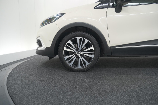 Renault Captur TCe 120 EDC Initiale Paris | Camera | Dodehoekdetectie | Panoramadak | Navigatie
