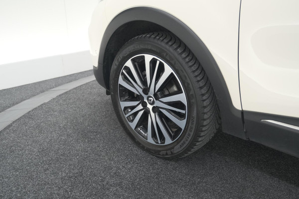 Renault Captur TCe 120 EDC Initiale Paris | Camera | Dodehoekdetectie | Panoramadak | Navigatie