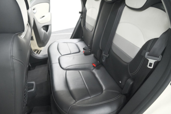 Renault Captur TCe 120 EDC Initiale Paris | Camera | Dodehoekdetectie | Panoramadak | Navigatie