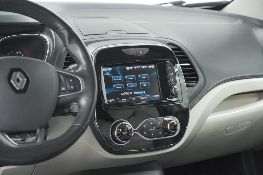 Renault Captur TCe 120 EDC Initiale Paris | Camera | Dodehoekdetectie | Panoramadak | Navigatie